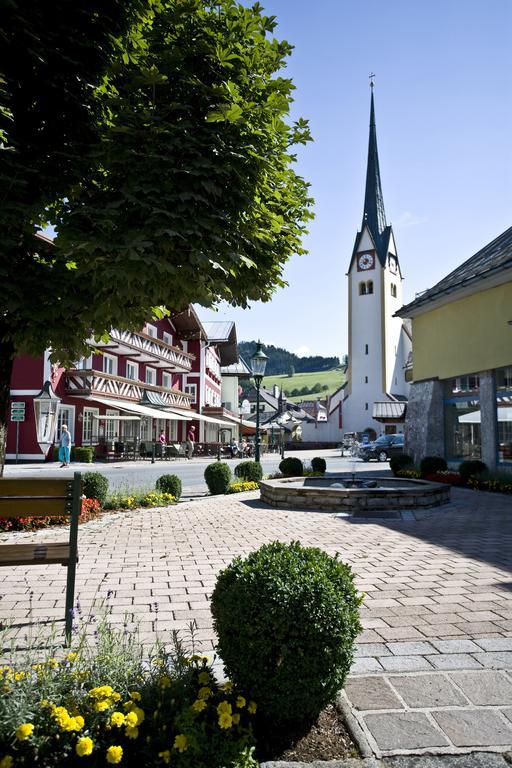 Hotel Goldener Stern Абтенау Екстериор снимка