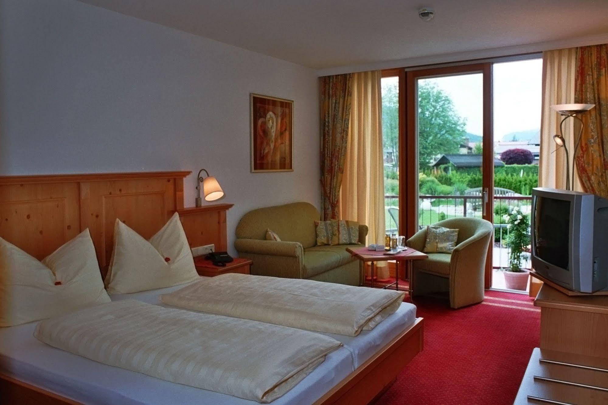 Hotel Goldener Stern Абтенау Екстериор снимка
